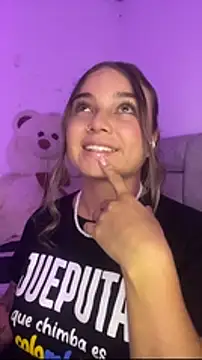 AnnyLopezzz  online show from February 3, 2026, 6:40 am