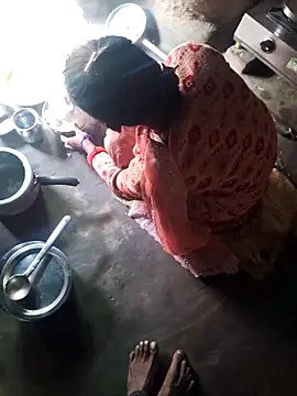 Snapshot of parmila203 chatting on February 7, 2026, 2:19 am parmila203 online show from February 7, 2026, 2:19 am