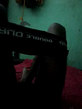 parmila203 online show from March 16, 2026, 5:16 pm