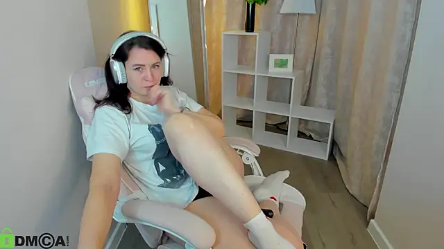 Snapshot of Lea_shadom chatting on November 6, 2025, 1:09 am Lea shadom online show from November 6, 2025, 1:09 am