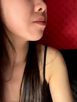 Snapshot of Yumii_09 chatting on November 29, 2025, 8:20 pm Yumii 09 online show from November 29, 2025, 8:20 pm