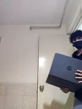 Snapshot of Goodmens5 chatting on September 26, 2025, 12:45 pm Goodmens5 online show from September 26, 2025, 12:45 pm