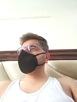 LoveGuruRA online show from September 30, 2025, 3:45 am