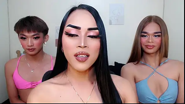 Snapshot of Lessandra_Lust chatting on September 26, 2025, 3:41 pm Lessandra Lust online show from September 26, 2025, 3:41 pm