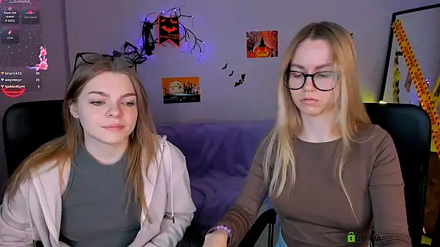 veronica bubble online show from October 20, 2025, 7:14 pm