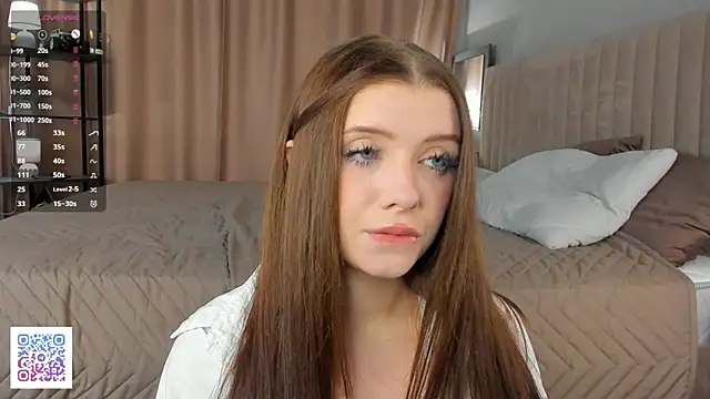 AngelenaCrittendon online show from November 2, 2025, 6:13 pm