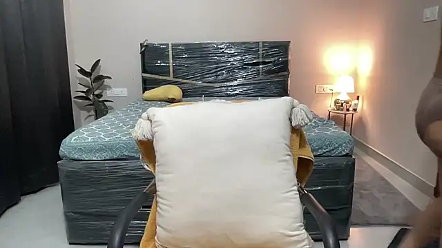 Snapshot of piyassi__divya chatting on February 28, 2026, 8:52 pm piyassi divya online show from February 28, 2026, 8:52 pm