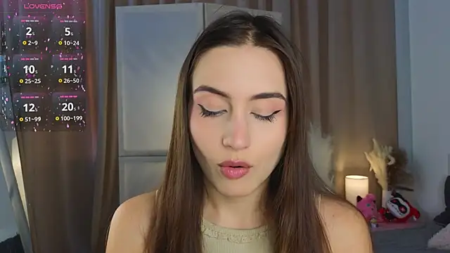 Snapshot of Moonlight1Sonata1 chatting on November 6, 2025, 9:13 am Moonlight1Sonata1 online show from November 6, 2025, 9:13 am