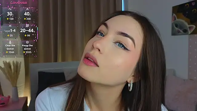 Snapshot of Moonlight1Sonata1 chatting on November 23, 2025, 9:08 am Moonlight1Sonata1 online show from November 23, 2025, 9:08 am