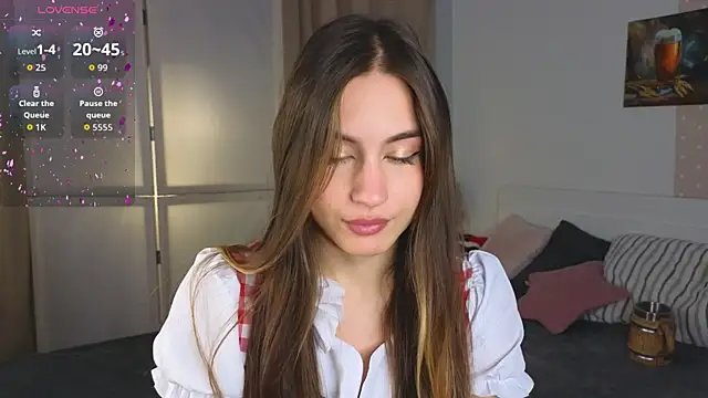 Snapshot of Moonlight1Sonata1 chatting on October 3, 2025, 9:44 am Moonlight1Sonata1 online show from October 3, 2025, 9:44 am