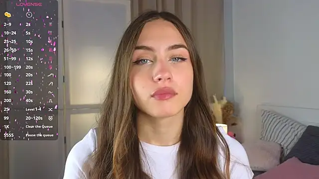 Snapshot of Moonlight1Sonata1 chatting on September 25, 2025, 9:04 am Moonlight1Sonata1 online show from September 25, 2025, 9:04 am