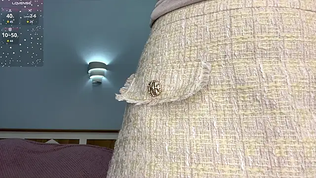 Snapshot of JerrieCham chatting on December 15, 2025, 7:25 am JerrieCham online show from December 15, 2025, 7:25 am