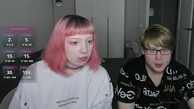 Couple Molly online show from October 21, 2025, 6:29 pm