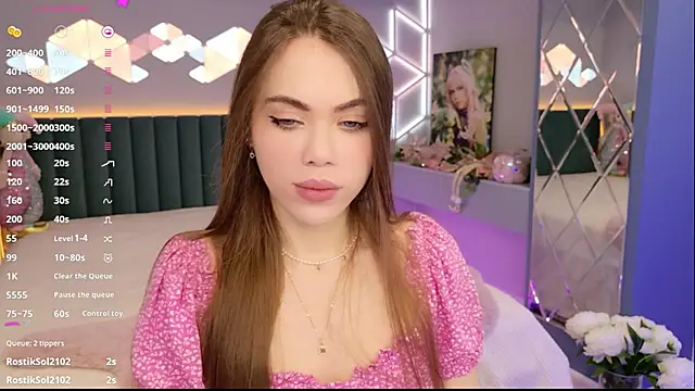 MimiFors online show from April 13, 2026, 8:13 pm