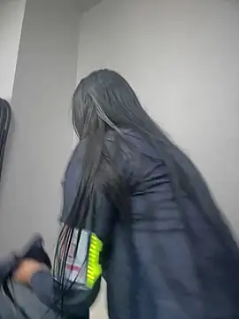 -Mia1 online show from February 21, 2026, 12:07 pm