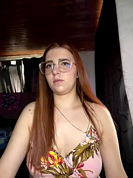 CoraVibes online show from November 1, 2025, 12:43 pm