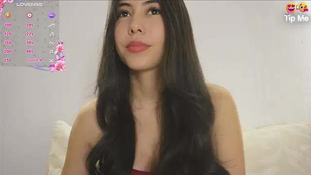 Snapshot of Roxybeautyy chatting on September 23, 2025, 10:28 pm Roxybeautyy online show from September 23, 2025, 10:28 pm