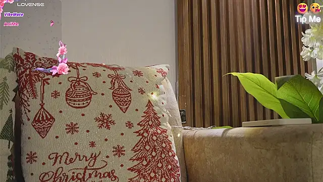 Snapshot of Roxybeautyy chatting on November 13, 2025, 9:24 am Roxybeautyy online show from November 13, 2025, 9:24 am