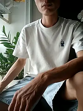 Snapshot of boyhi199x chatting on November 4, 2025, 6:39 am boyhi199x online show from November 4, 2025, 6:39 am