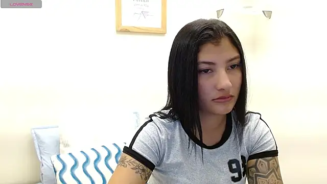 Snapshot of louis_k chatting on November 25, 2025, 11:32 am louis k online show from November 25, 2025, 11:32 am