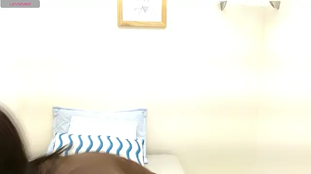 Snapshot of louis_k chatting on December 2, 2025, 11:34 am louis k online show from December 2, 2025, 11:34 am