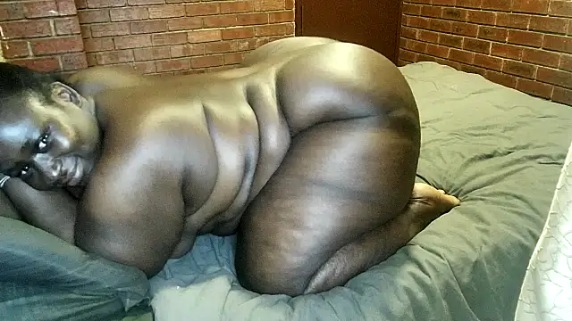 Snapshot of ASSQUEEN37Xx chatting on October 30, 2025, 3:27 am ASSQUEEN37Xx online show from October 30, 2025, 3:27 am