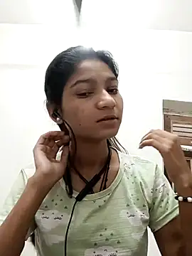 Snapshot of Hotty-sofiya chatting on October 11, 2025, 2:45 am Hotty-sofiya online show from October 11, 2025, 2:45 am