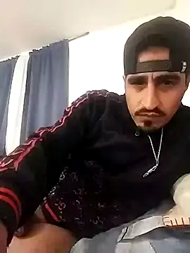 Snapshot of Arce92 chatting on December 4, 2025, 11:53 am Arce92 online show from December 4, 2025, 11:53 am