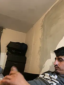 Snapshot of Arce92 chatting on October 9, 2025, 12:06 pm Arce92 online show from October 9, 2025, 12:06 pm