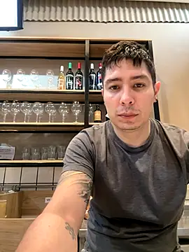 Snapshot of 9999Alez chatting on October 30, 2025, 7:33 pm 9999Alez online show from October 30, 2025, 7:33 pm