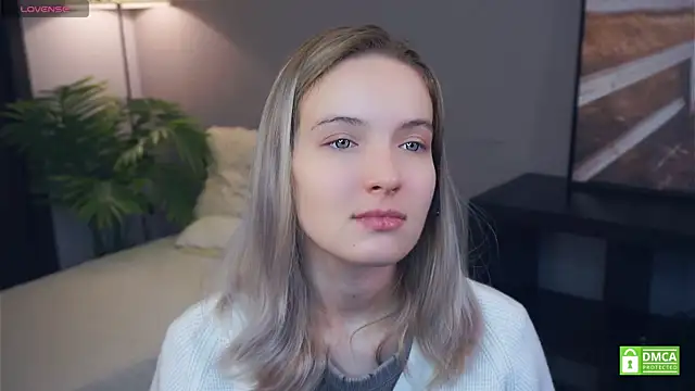 Snapshot of HongTomczak chatting on November 28, 2025, 8:25 am HongTomczak online show from November 28, 2025, 8:25 am