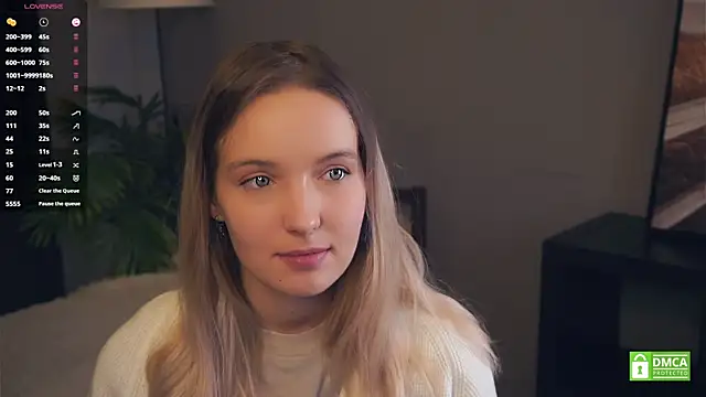 Snapshot of HongTomczak chatting on October 28, 2025, 7:29 am HongTomczak online show from October 28, 2025, 7:29 am