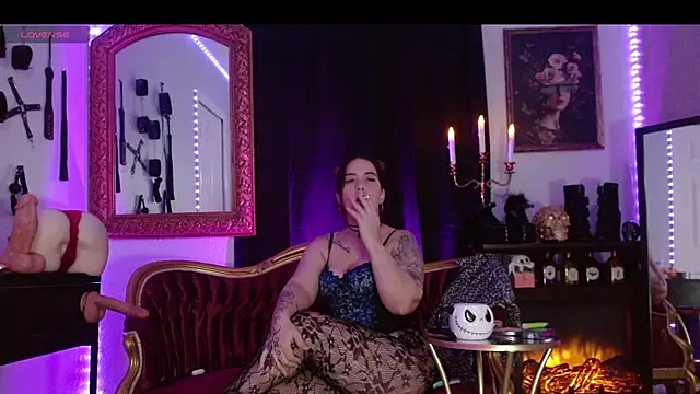 Snapshot of miss_strapon chatting on November 29, 2025, 1:55 pm miss strapon online show from November 29, 2025, 1:55 pm