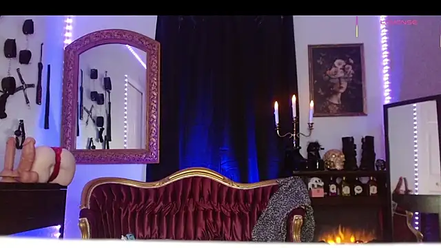 Snapshot of miss_strapon chatting on November 30, 2025, 10:43 pm miss strapon online show from November 30, 2025, 10:43 pm