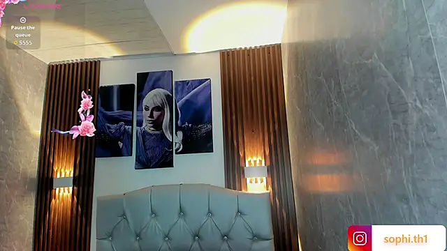 Sophi Thaylorr online show from September 29, 2025, 1:06 pm