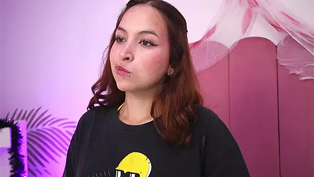 Snapshot of Arianaa_Jones_ chatting on October 23, 2025, 1:10 pm Arianaa Jones online show from October 23, 2025, 1:10 pm