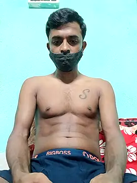 ShinuRoy online show from October 4, 2025, 9:27 pm