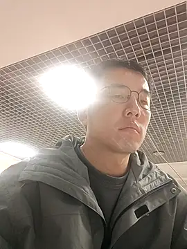 nnnnnan9527 online show from October 9, 2025, 2:34 am