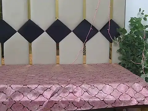 Snapshot of Its-ishikaa chatting on October 29, 2025, 3:49 am Its-ishikaa online show from October 29, 2025, 3:49 am