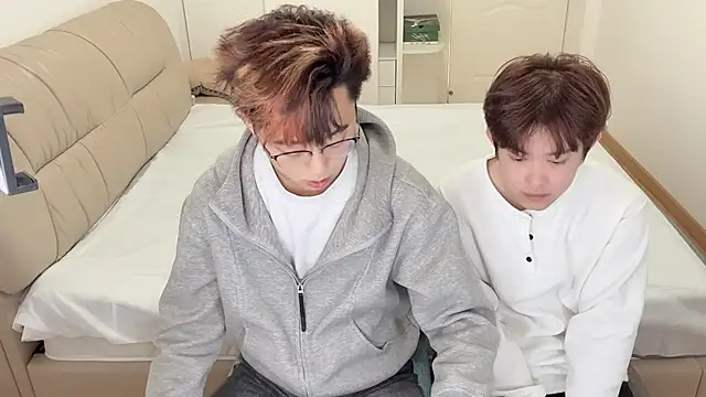 Snapshot of STxuguanhan chatting on November 30, 2025, 6:14 am STxuguanhan online show from November 30, 2025, 6:14 am