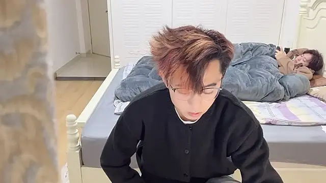 Snapshot of STxuguanhan chatting on November 17, 2025, 11:25 am STxuguanhan online show from November 17, 2025, 11:25 am