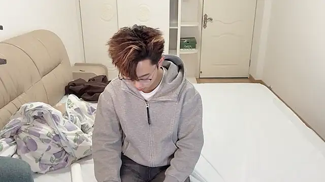 Snapshot of STxuguanhan chatting on December 3, 2025, 1:43 pm STxuguanhan online show from December 3, 2025, 1:43 pm