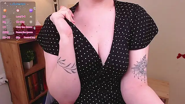 Snapshot of EvaJackson111 chatting on December 5, 2025, 2:15 pm EvaJackson111 online show from December 5, 2025, 2:15 pm