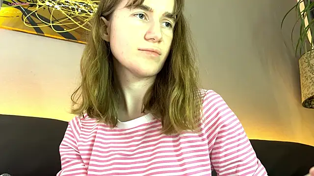 velina   online show from September 19, 2025, 8:13 pm