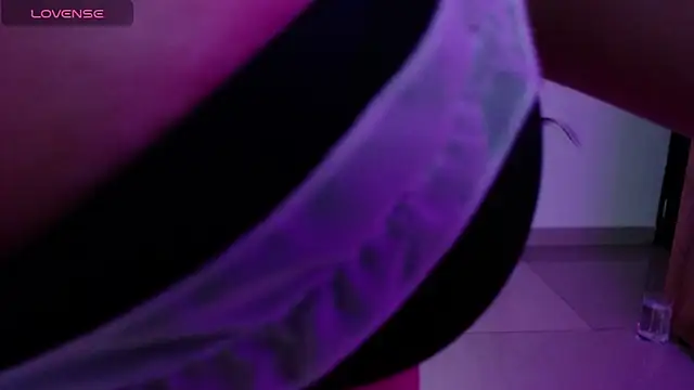 Hannah Ortega online show from April 28, 2026, 12:31 am