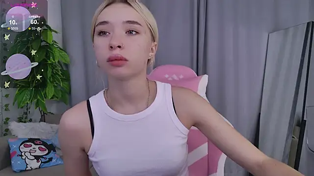 Snapshot of RachelColon chatting on September 13, 2025, 4:29 pm RachelColon online show from September 13, 2025, 4:29 pm