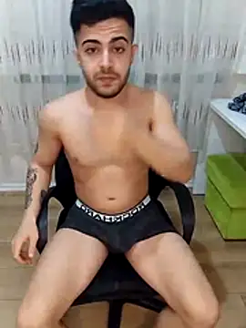 Ozi1910 online show from November 20, 2025, 10:20 pm