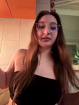 Snapshot of RebekaRose chatting on December 20, 2025, 12:35 am RebekaRose online show from December 20, 2025, 12:35 am