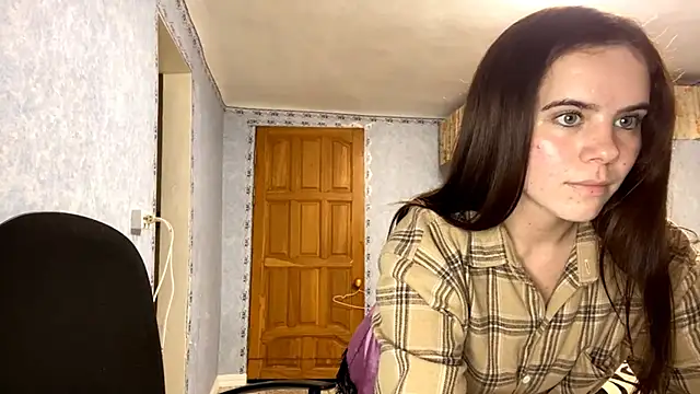 Snapshot of Lia_rise chatting on September 8, 2025, 4:17 pm Lia rise online show from September 8, 2025, 4:17 pm