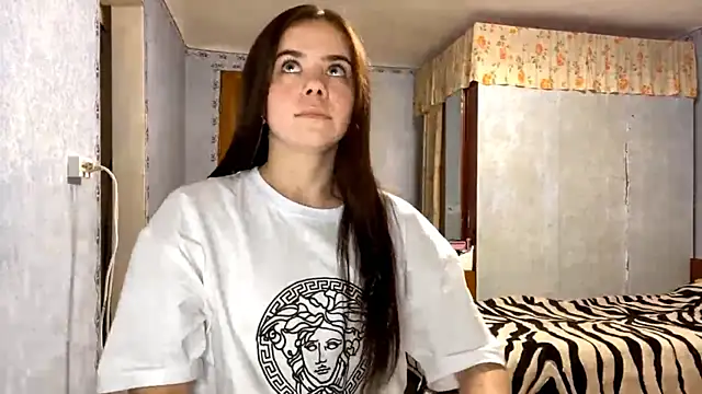 Snapshot of Lia_rise chatting on September 13, 2025, 3:56 pm Lia rise online show from September 13, 2025, 3:56 pm